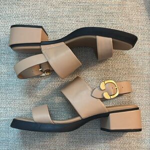 Aerosoles Dove Comfort Back Strap Low Block Heel Natural FauxLeather Size 8.5